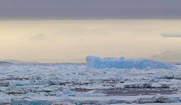 MC004414 Iceberg Mountains