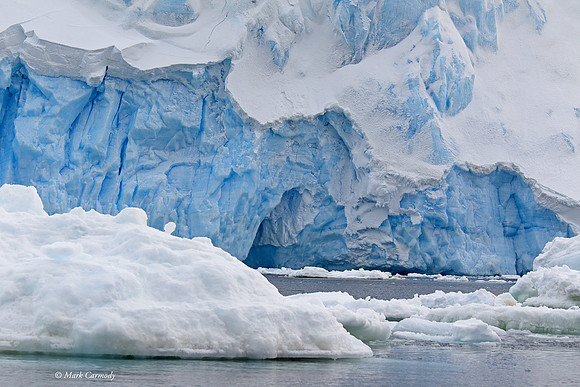 MC004769 Antarctic Glacier