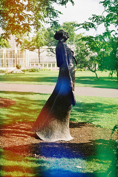 Two ladies, National Botanic Gardens